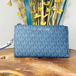 Michael Kors Jet Set Travel Double Zip Wristlet